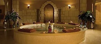Yachthafenresidenz Hohe Duene מלון רוסטוק