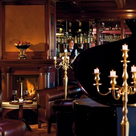 Yachthafenresidenz Hohe Duene Hotell 5*